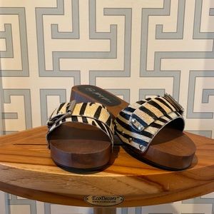 Never worn Faux animal print slip on